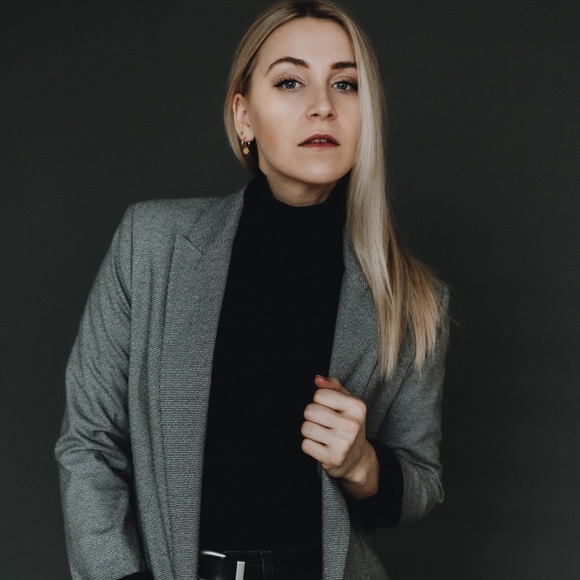 COPY - 💕 MEET YOUR POSHER 💕 - Picture 6 of 13